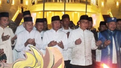 Nasri Abubakar Hadiri Festival Ela-Ela, Ribuan Obor Terangi Malam Ternate
